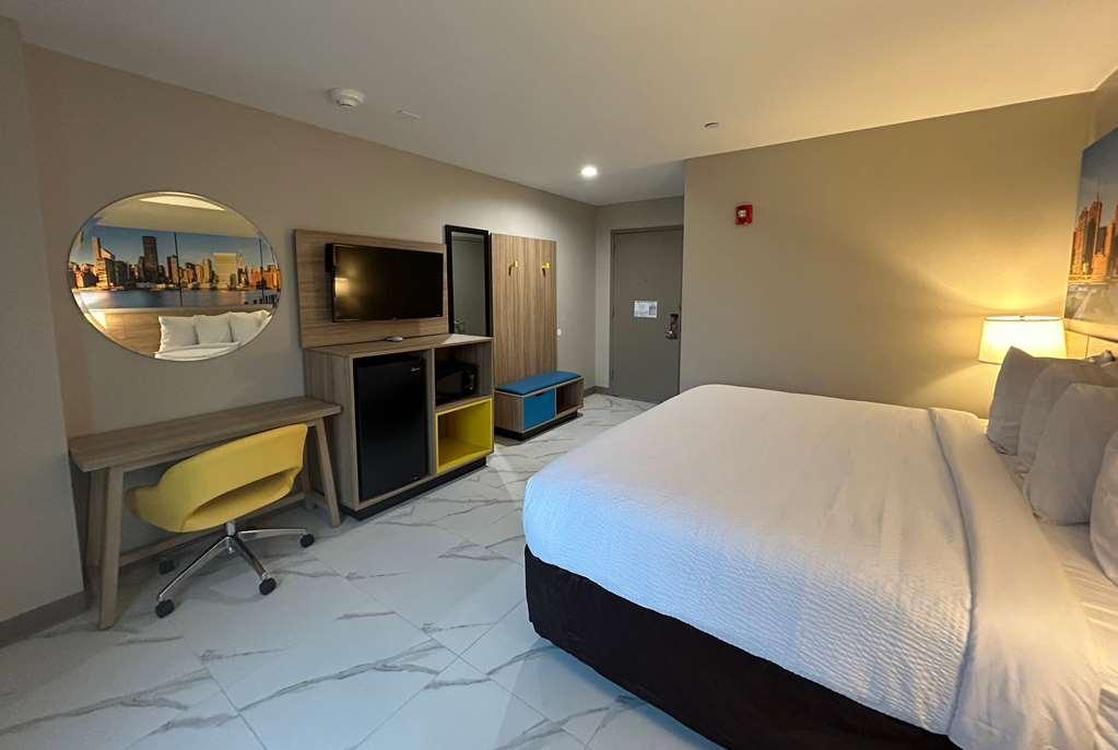 Days Inn By Wyndham Staten Island New York Room photo