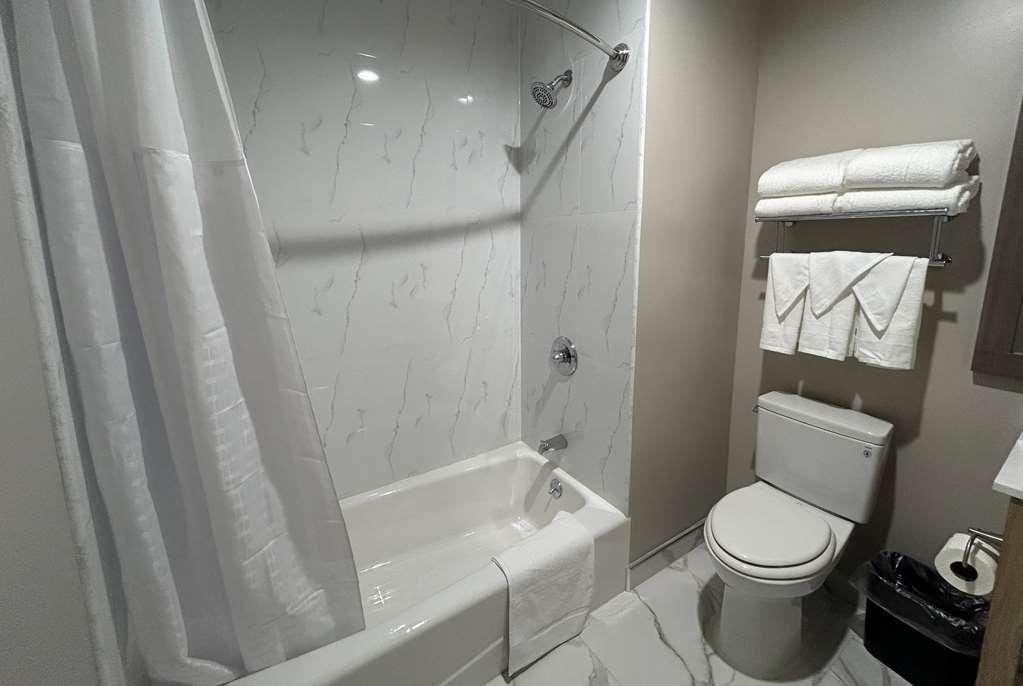 Days Inn By Wyndham Staten Island New York Room photo